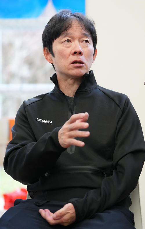 鍵山正和さん（フィギュアスケートコーチ）