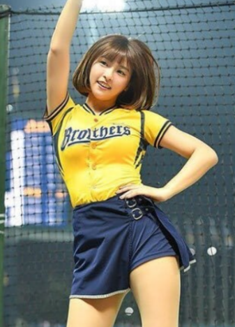 チュンチュン（峮峮）の画像