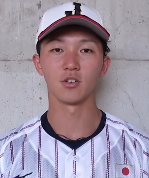鈴木泰成選手の投球姿